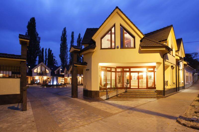 Enchanté hotel & restaurant